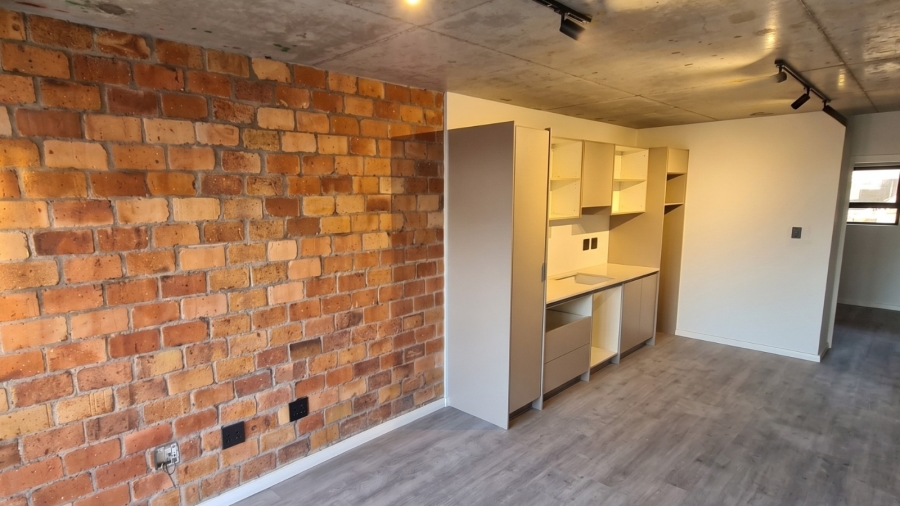 1 Bedroom Property for Sale in Table View Western Cape